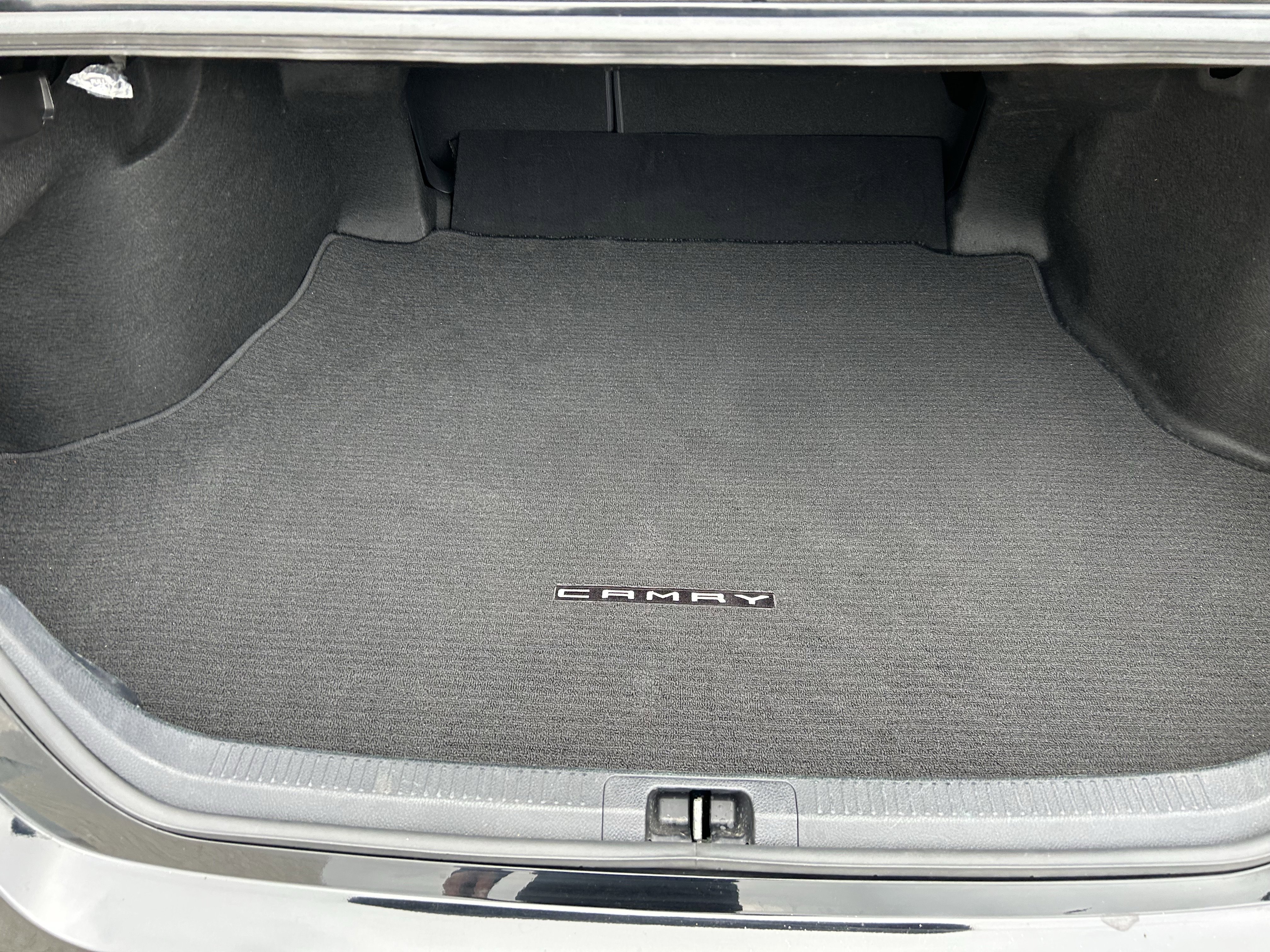 Certified 2022 Toyota Camry XLE FWD image 18