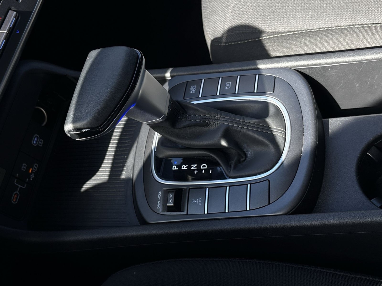 Certified 2025 Hyundai Kona SEL AWD/4WD image 22