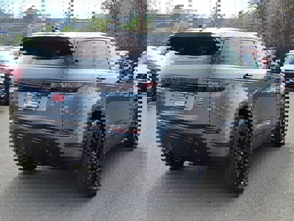 Used 2020 Land Rover Range Rover Evoque SE image 4