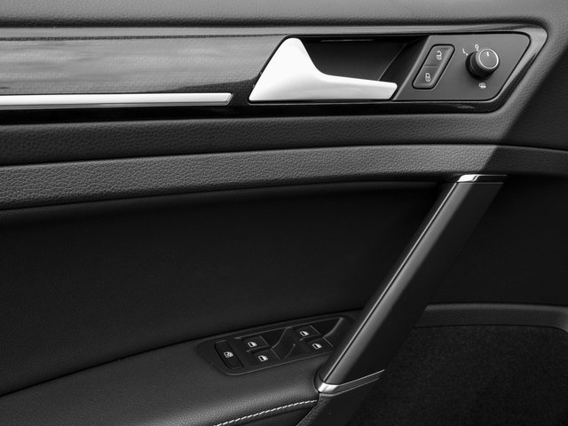 Used 2016 Volkswagen Golf R 4-Door AWD/4WD image 18