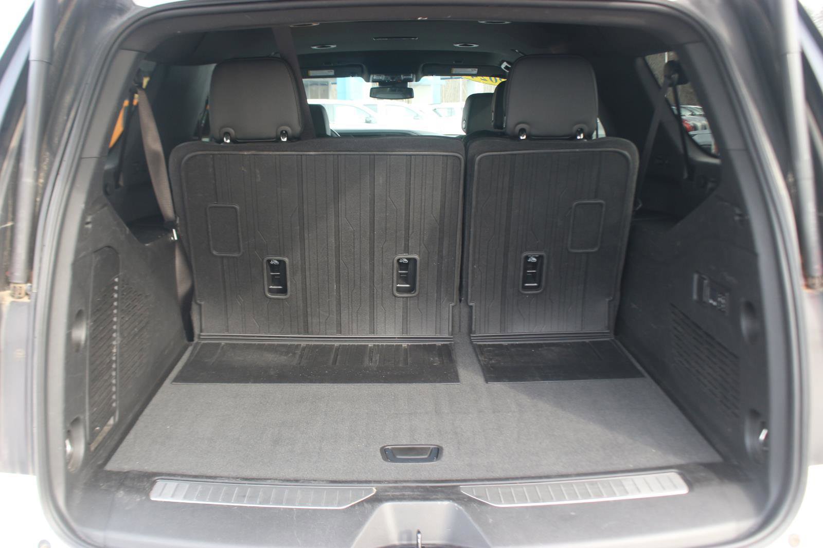 Used 2024 GMC Yukon XL Denali w/ Max Trailering Package image 12