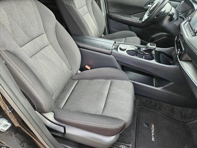 Used 2024 Nissan Rogue SV image 20