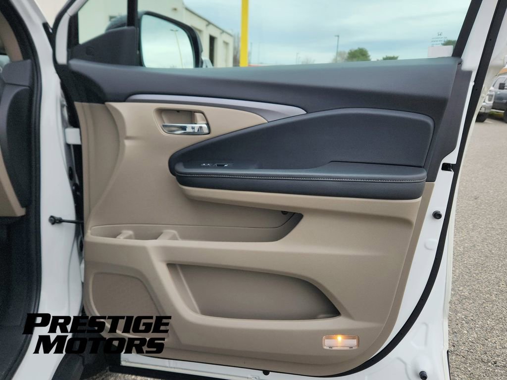 Used 2023 Honda Ridgeline RTL-E image 26