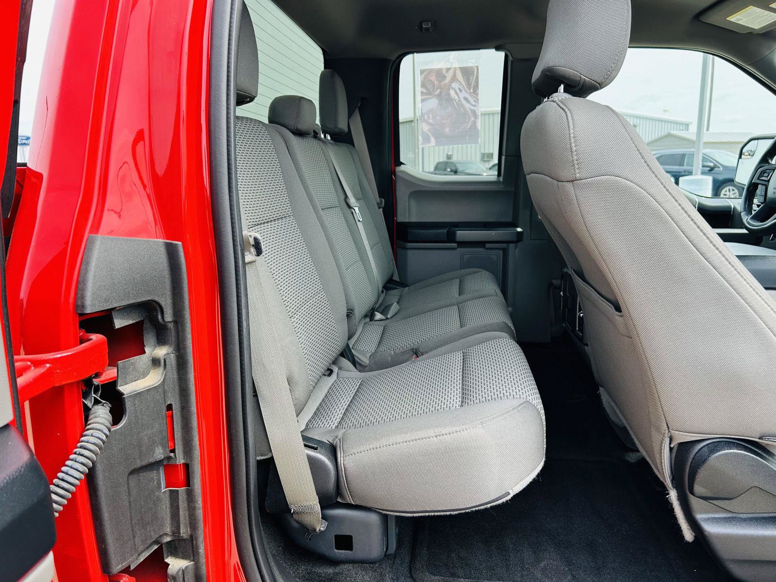 Used 2015 Ford F150 XLT w/ Equipment Group 301A Mid AWD/4WD image 23
