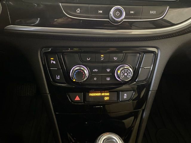 Used 2021 Buick Encore Preferred w/ Safety Package II image 42