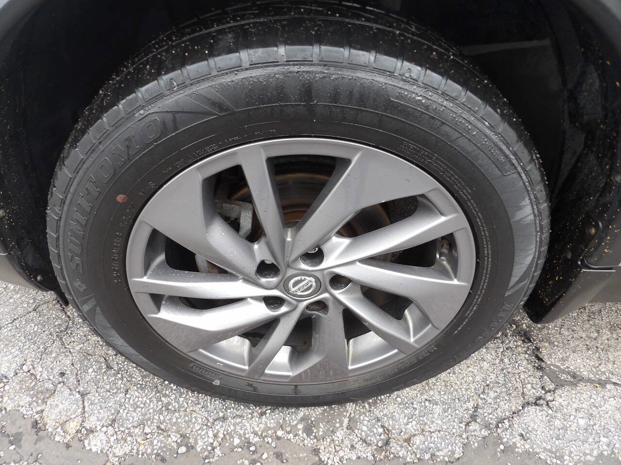 Used 2016 Nissan Rogue SL w/ SL Premium Package image 5