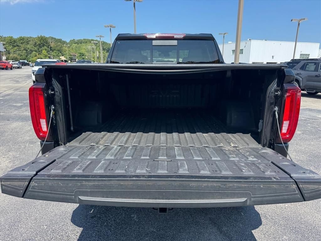 Used 2023 GMC Sierra 1500 SLT w/ SLT Premium Package AWD/4WD image 20