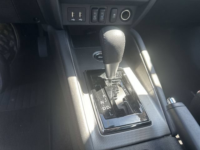 Used 2025 Mitsubishi Outlander Sport SE AWD/4WD image 24