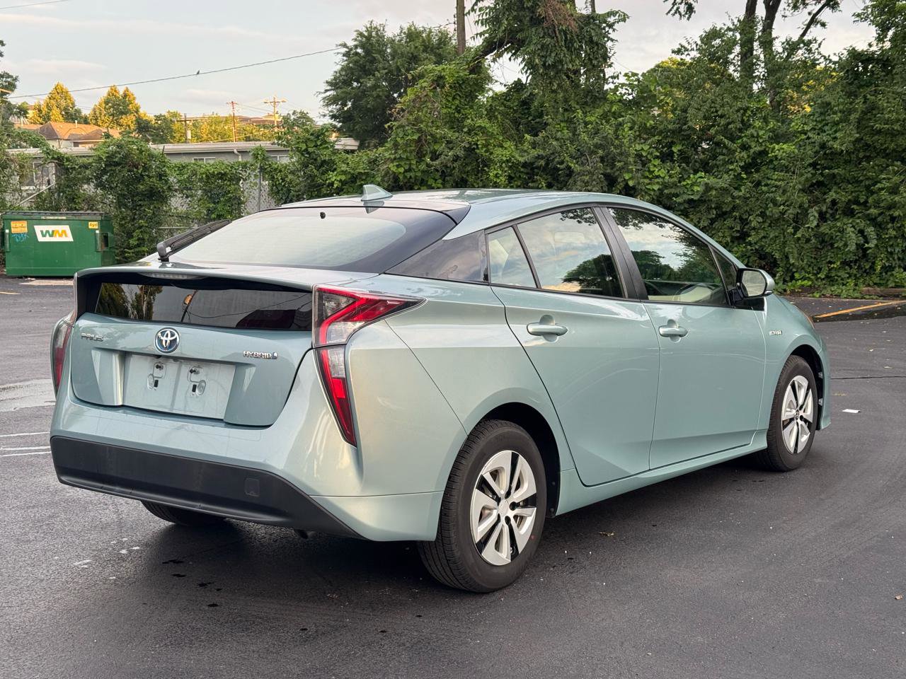 Used 2017 Toyota Prius Three FWD image 7