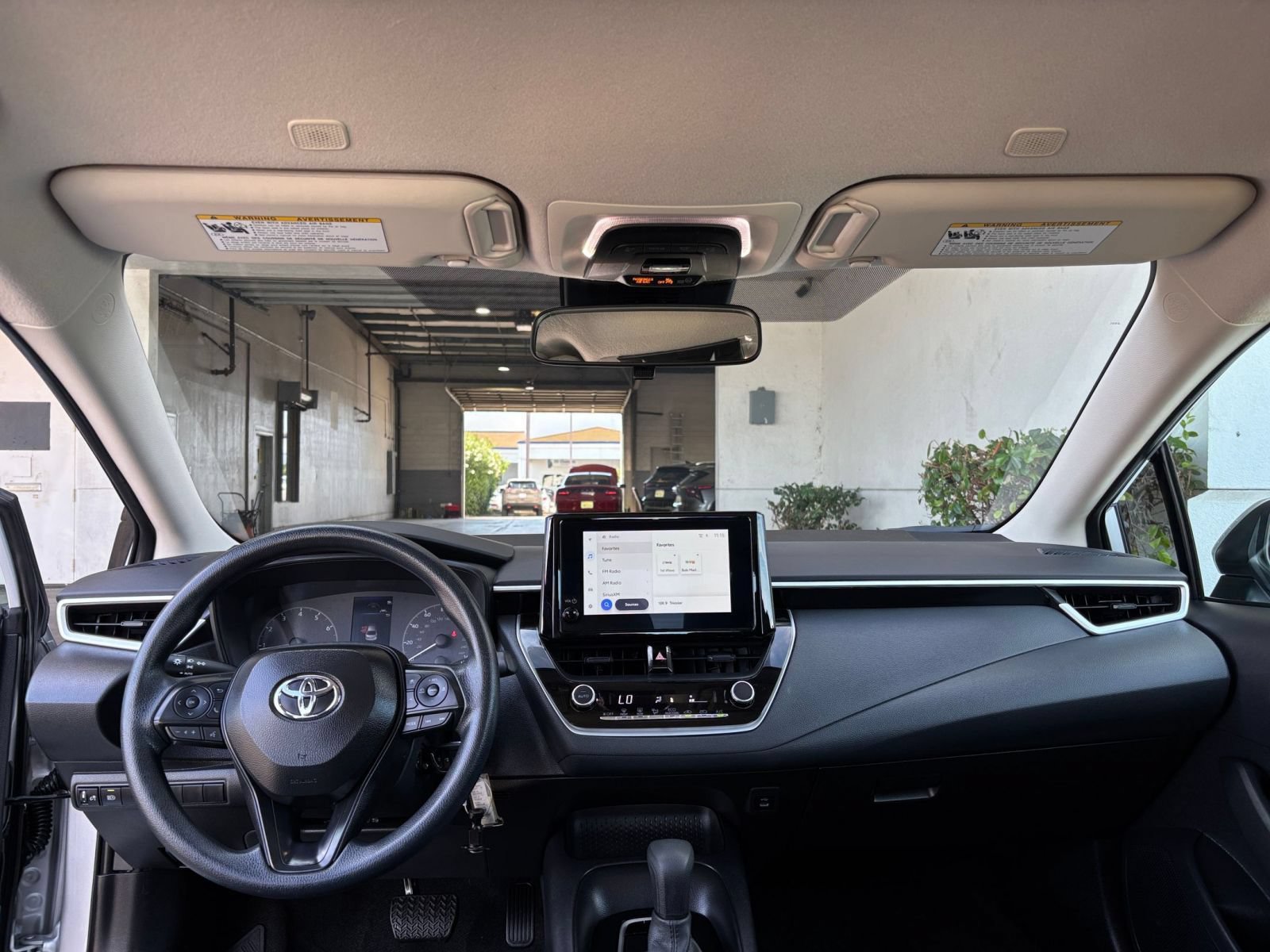 Used 2025 Toyota Corolla LE FWD image 58