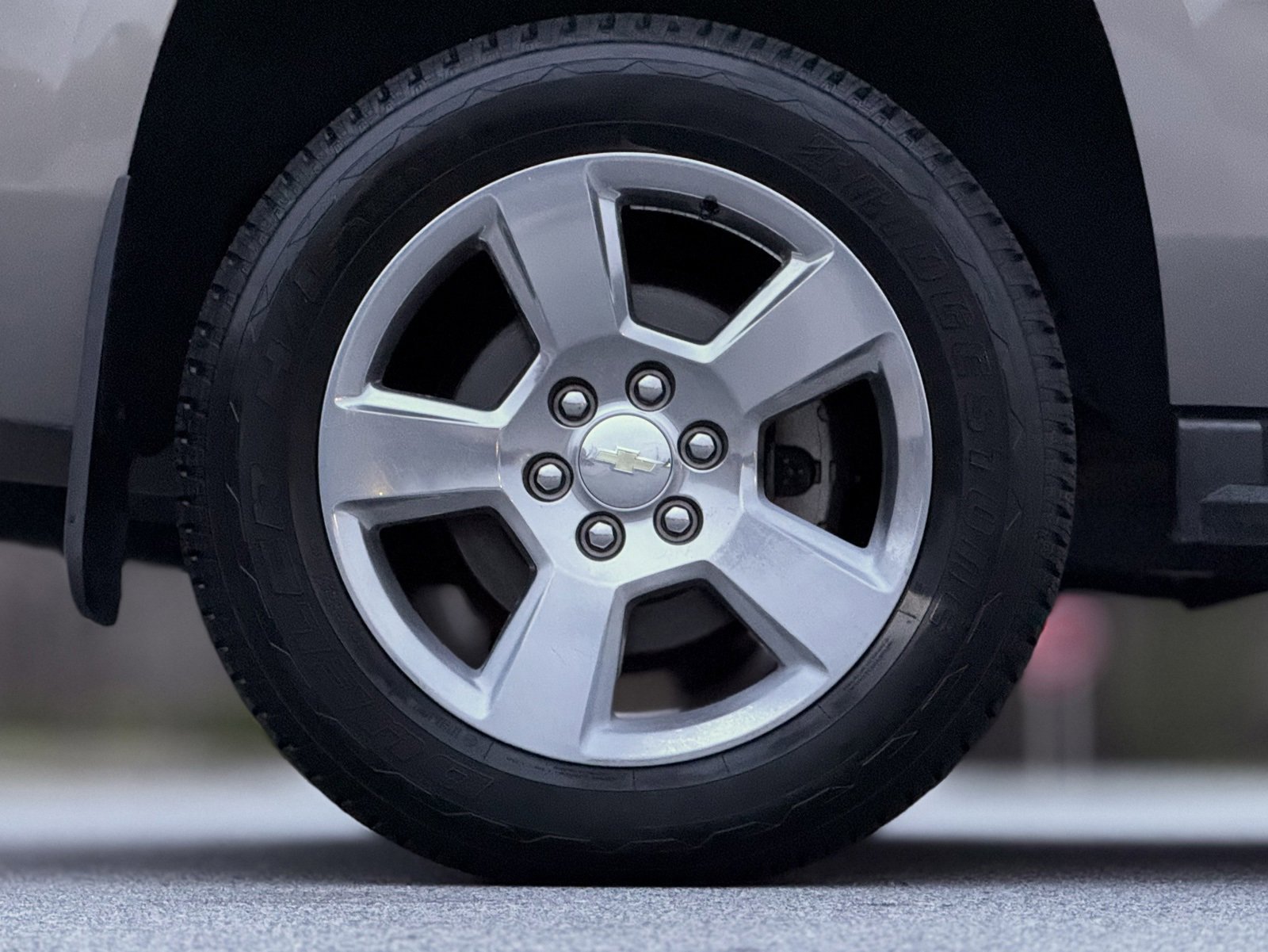 Used 2018 Chevrolet Tahoe LS w/ All-Season Package image 19