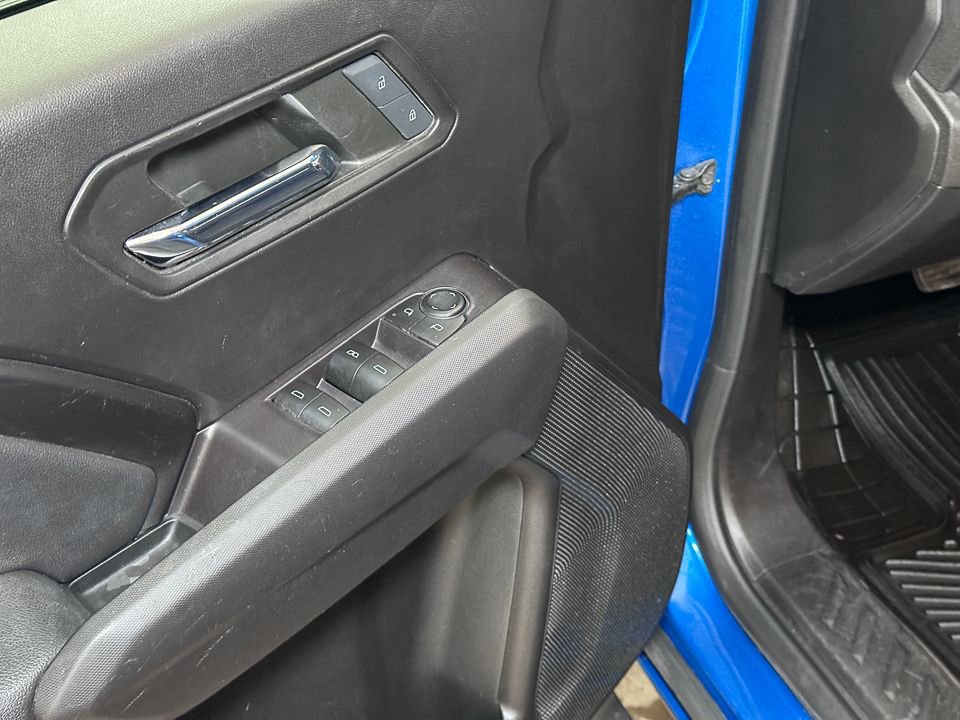 Used 2023 Chevrolet Colorado LT image 24