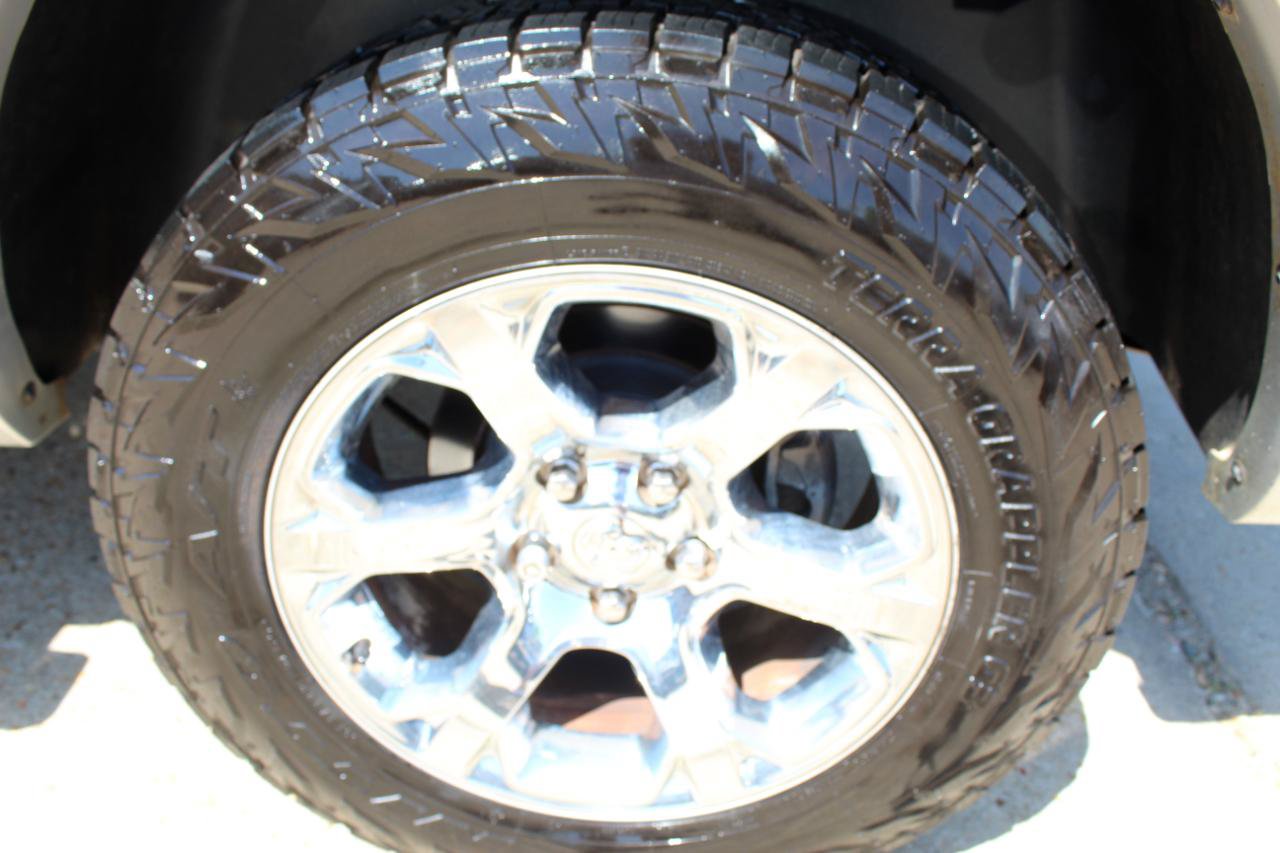 Used 2016 RAM 1500 Laramie w/ Convenience Group AWD/4WD image 37