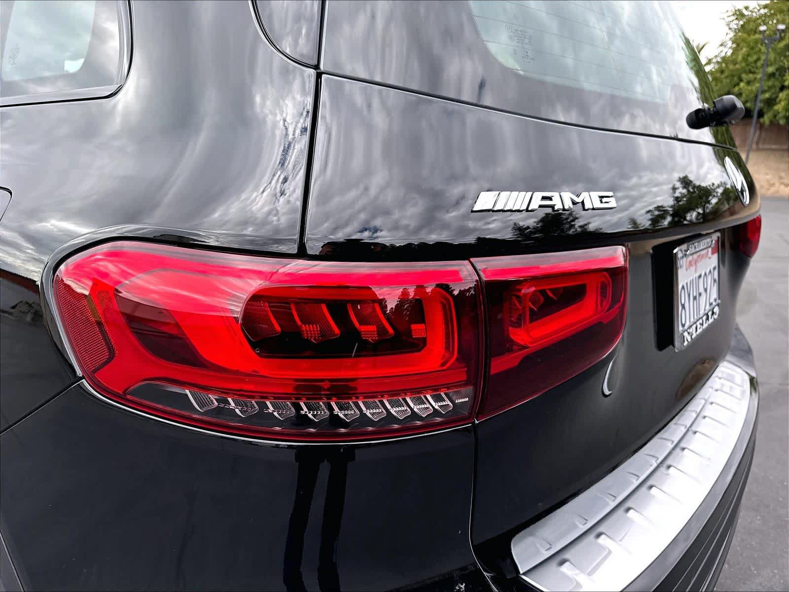 Used 2021 Mercedes-Benz GLB 35 AMG 4MATIC image 32