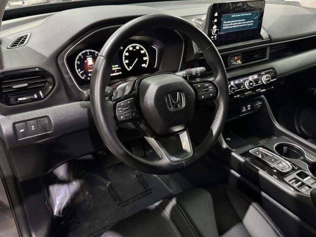 Used 2025 Honda Pilot EX-L image 36