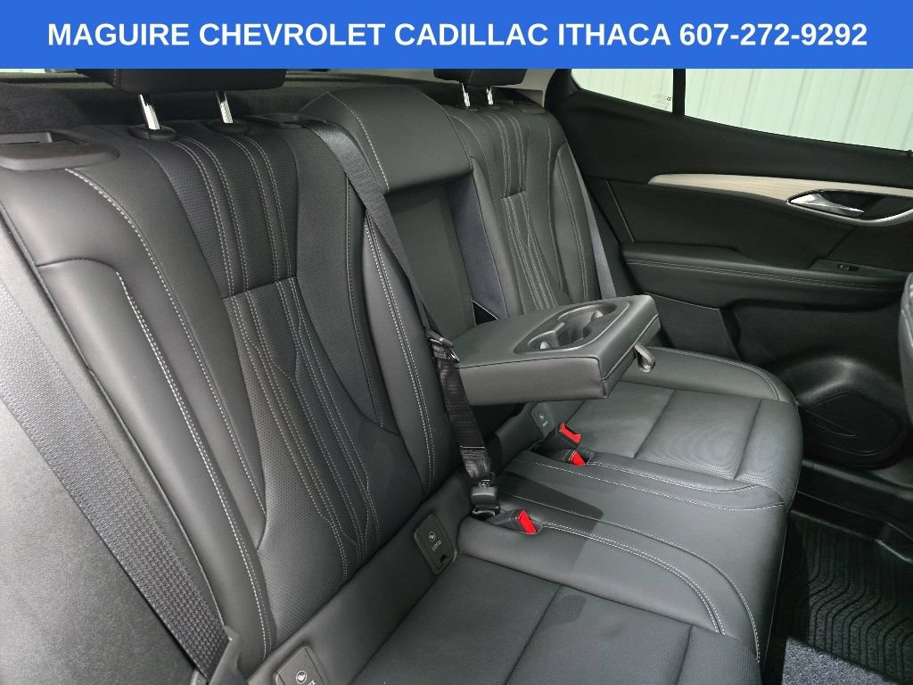 Used 2024 Buick Envision Avenir AWD/4WD image 17