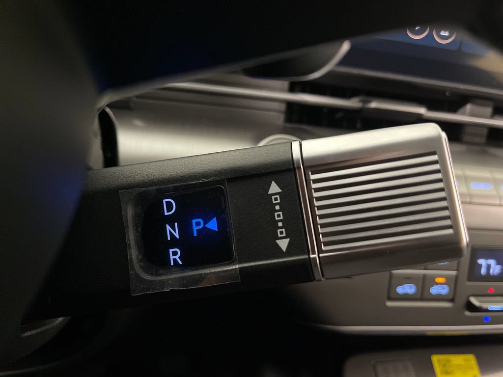 New 2026 Hyundai Kona SEL Premium FWD image 24