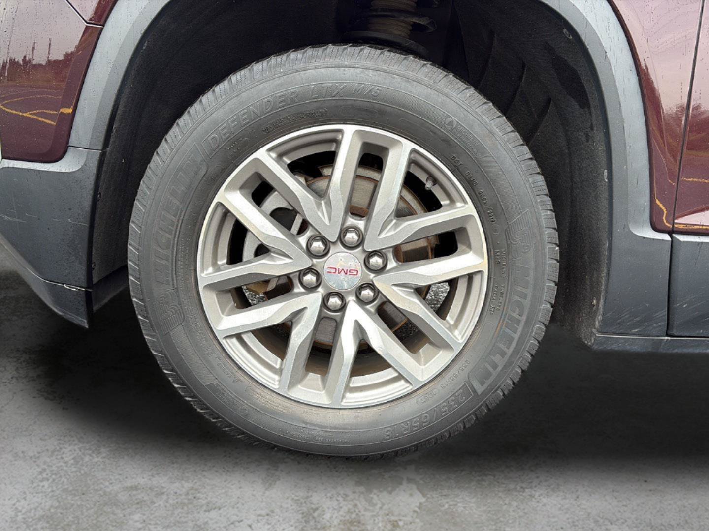 Used 2017 GMC Acadia SLE AWD/4WD image 19