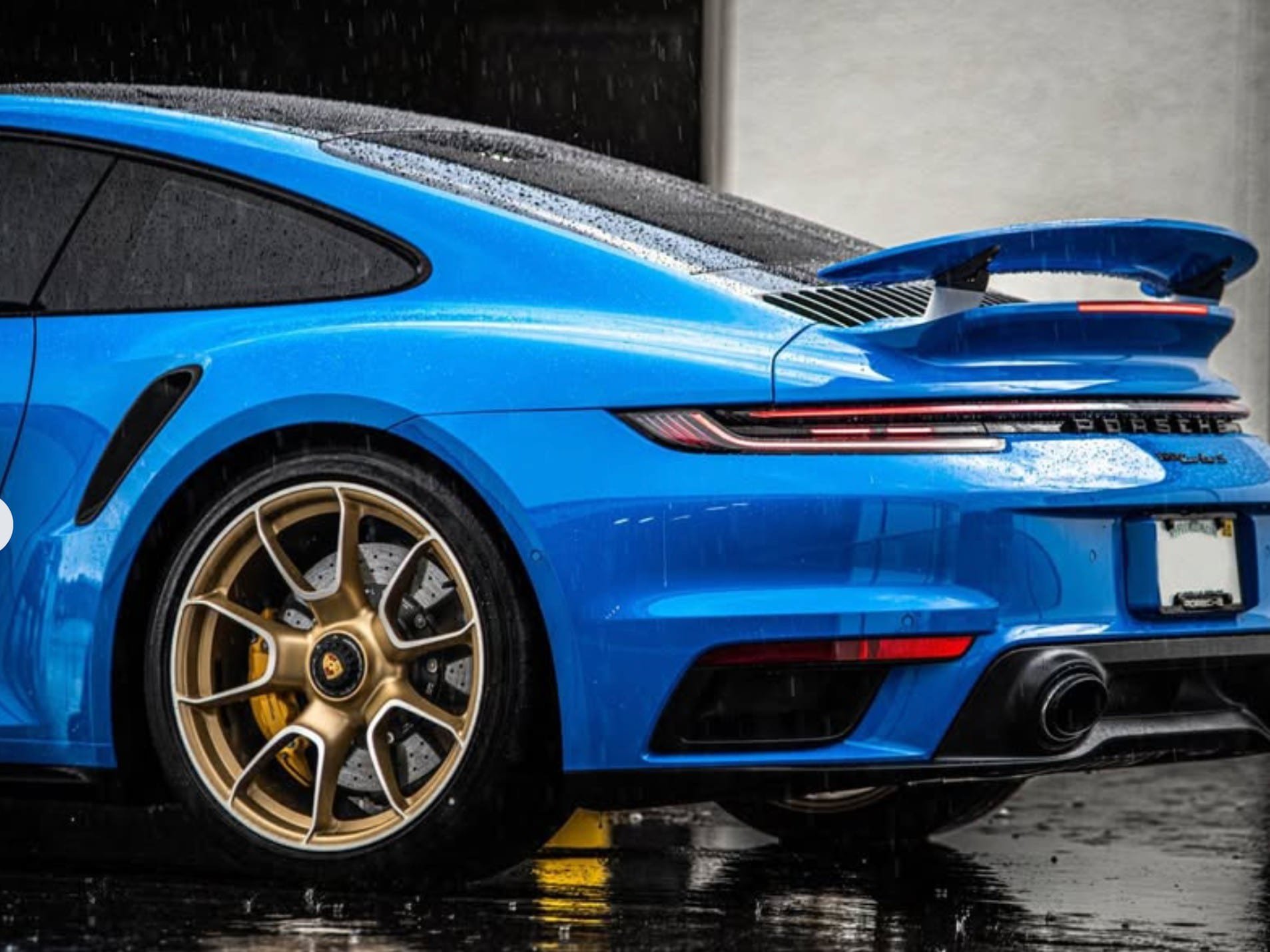 Used 2022 Porsche 911 Turbo S AWD/4WD image 2