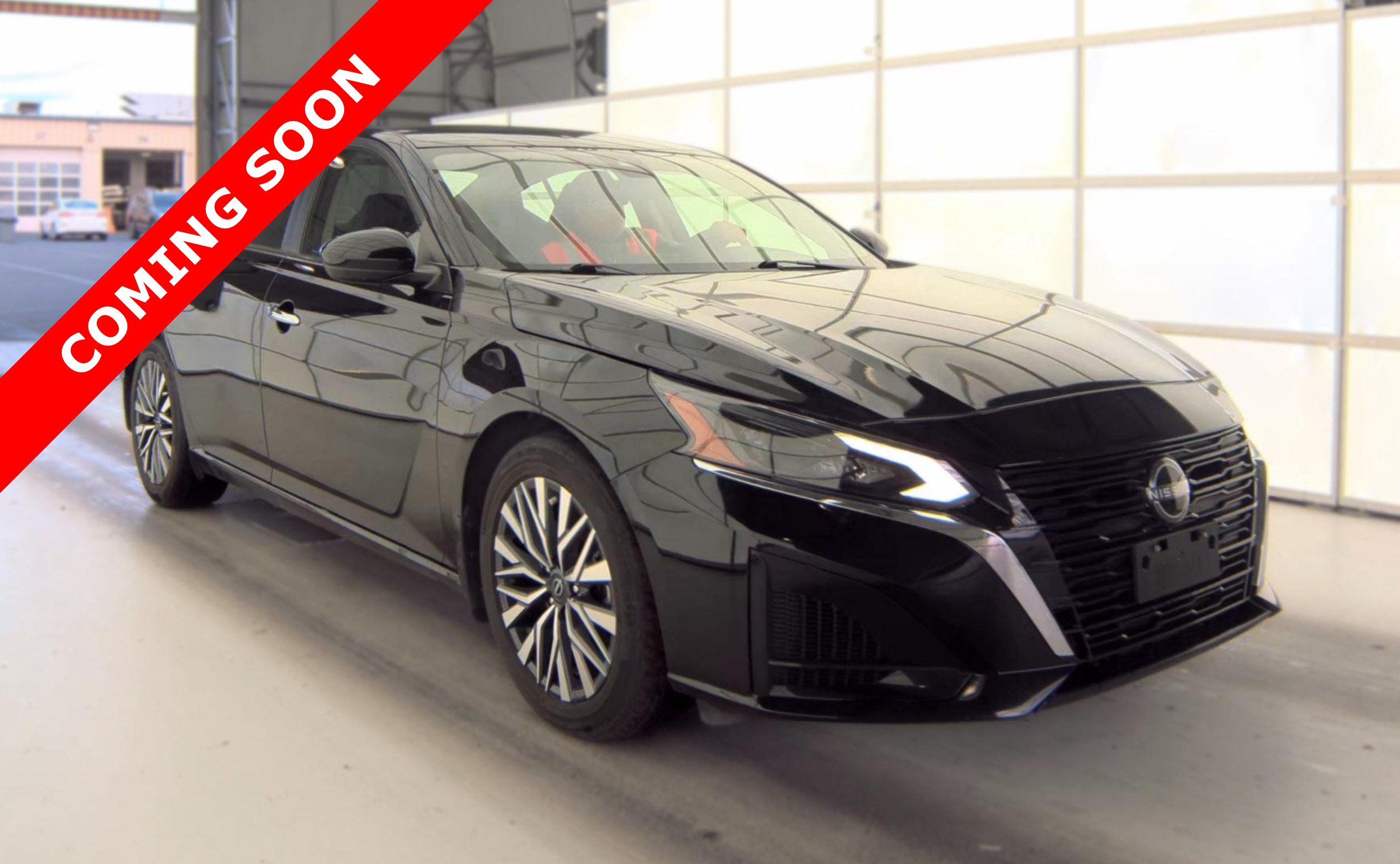 Used 2023 Nissan Altima 2.5 SV FWD image 3