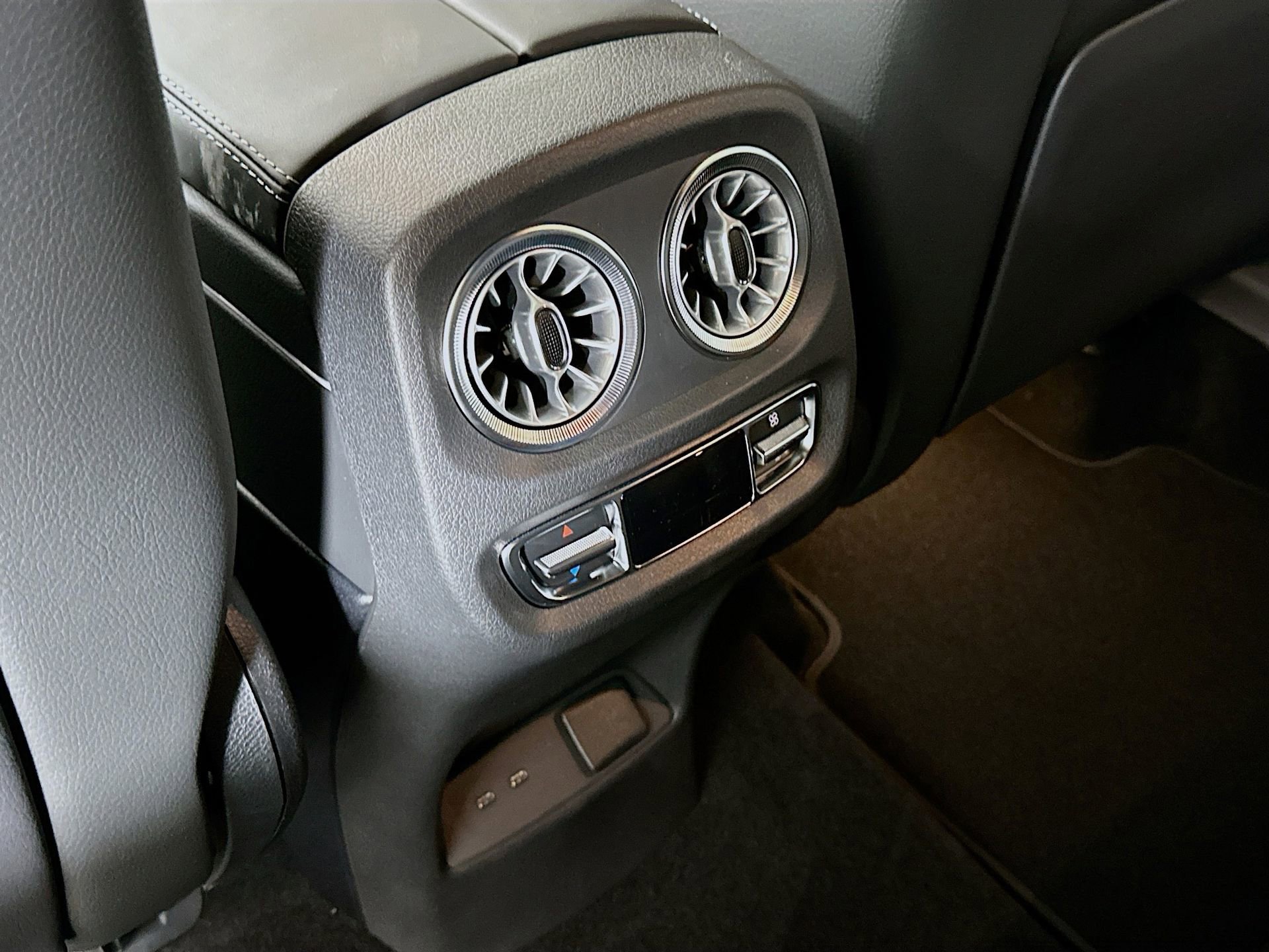 New 2026 Mercedes-Benz G 63 AMG 4MATIC image 28