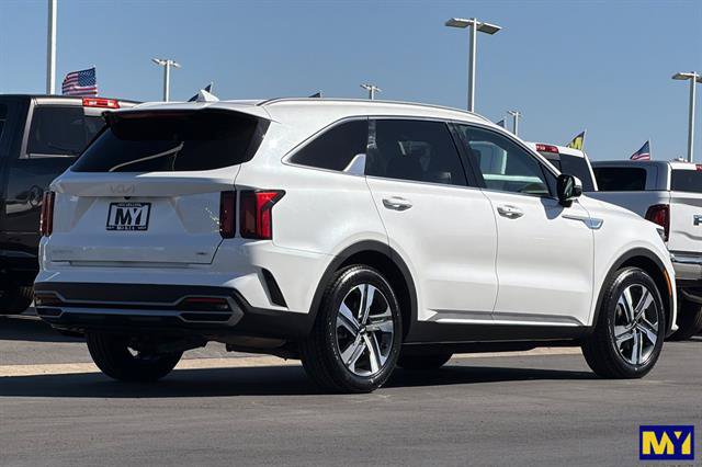 Used 2023 Kia Sorento EX AWD/4WD image 4
