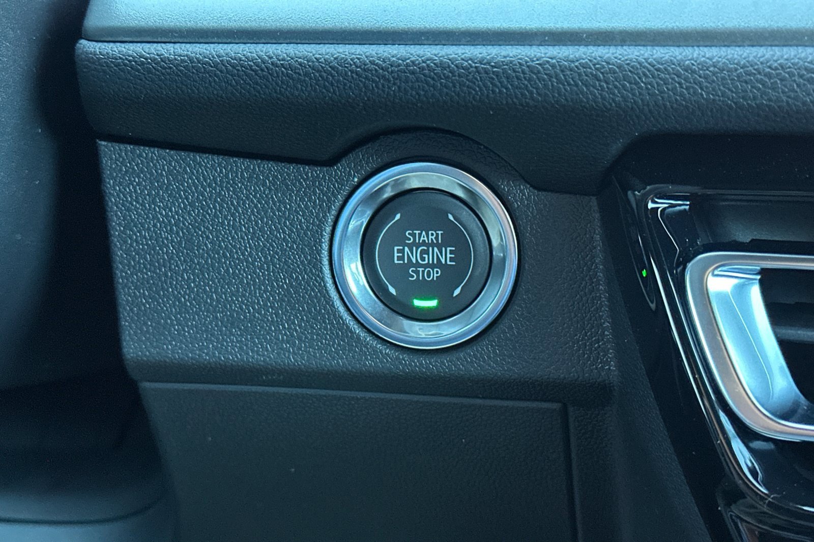 New 2026 Chevrolet Traverse LT image 24