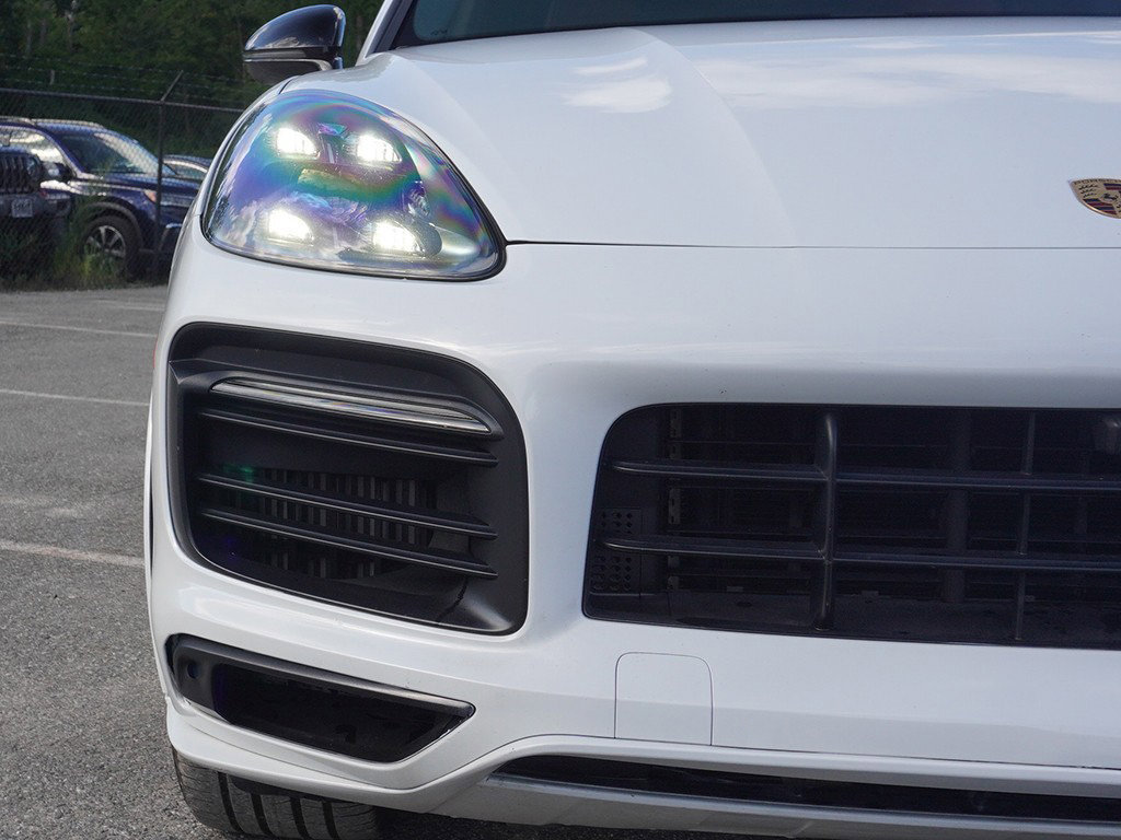 Used 2022 Porsche Cayenne GTS w/ Premium Package Plus AWD/4WD image 16