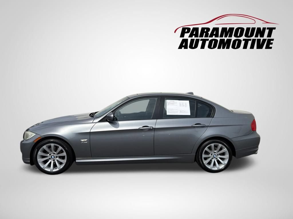Used 2011 BMW 328i xDrive Sedan AWD/4WD image 4