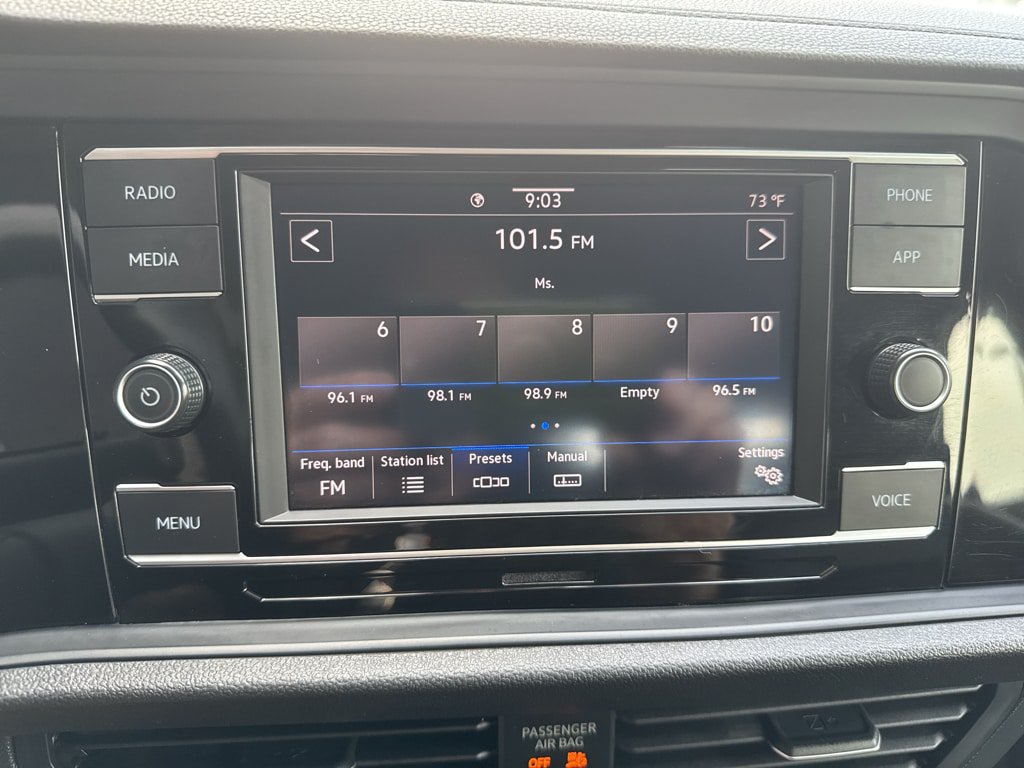 Used 2024 Volkswagen Jetta SE FWD image 25