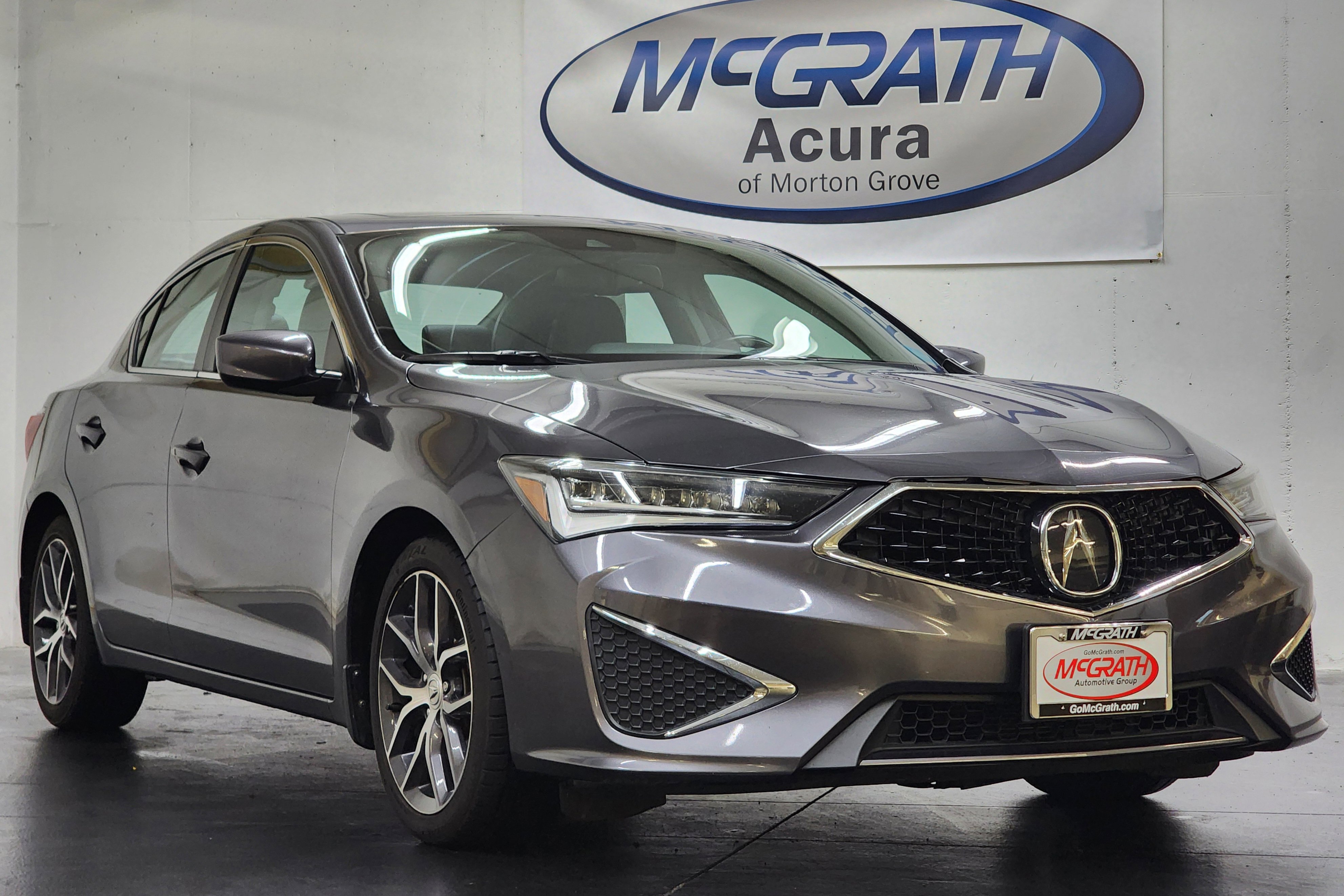 Used 2019 Acura ILX w/ Premium Package image 2