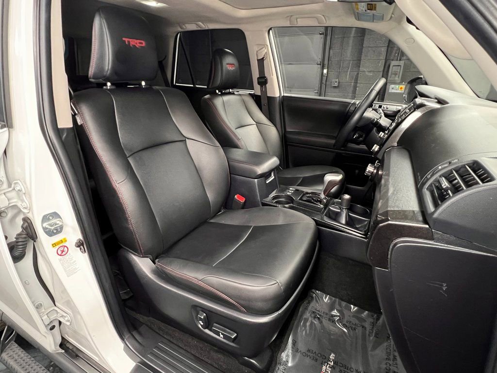 Used 2024 Toyota 4Runner TRD Off-Road Premium image 4