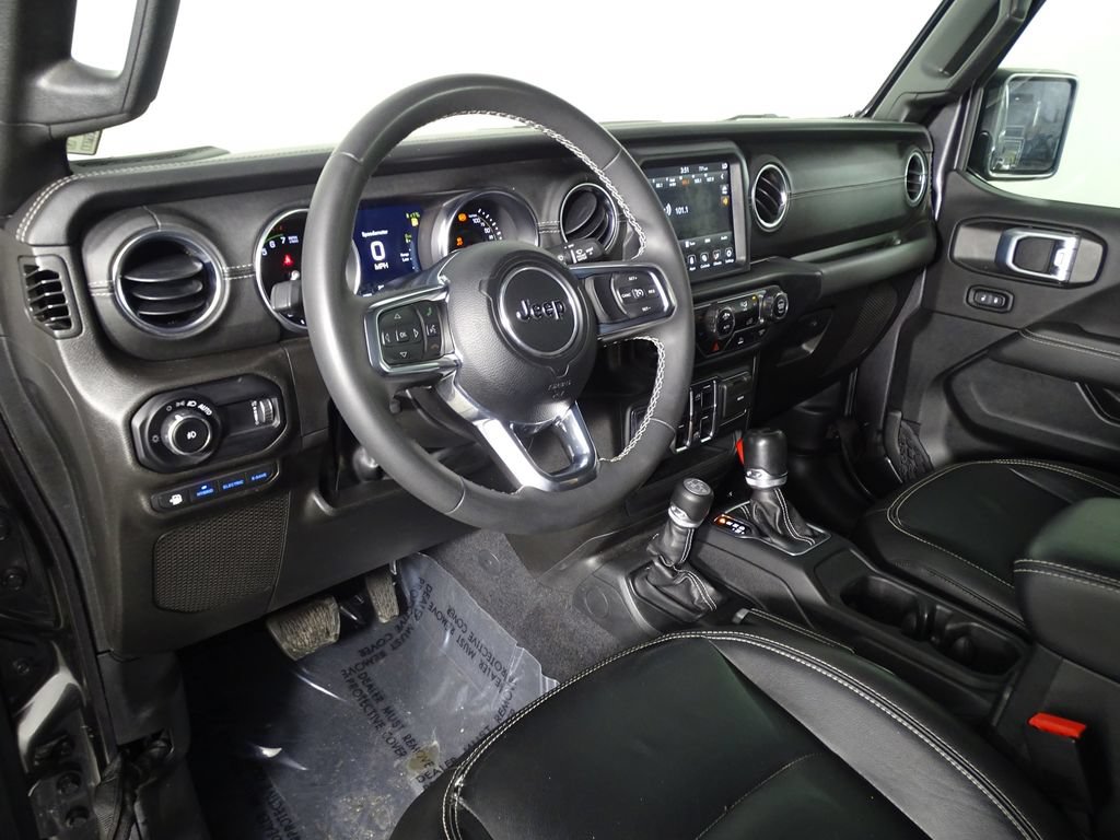Used 2023 Jeep Wrangler Unlimited Sahara AWD/4WD image 22