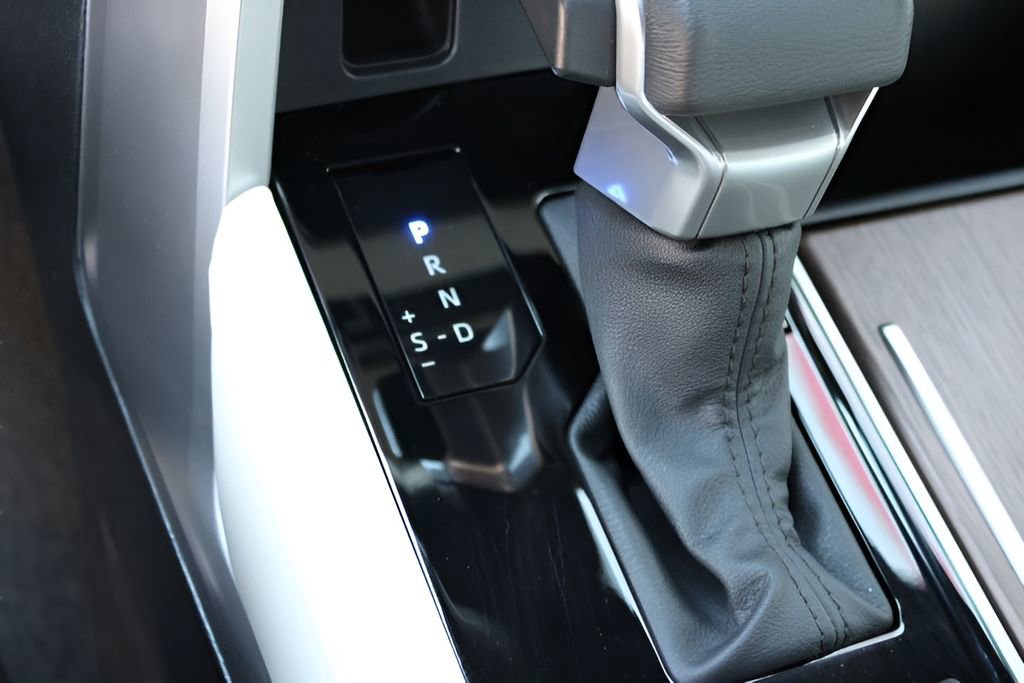 Used 2024 Toyota Tundra Capstone AWD/4WD image 16