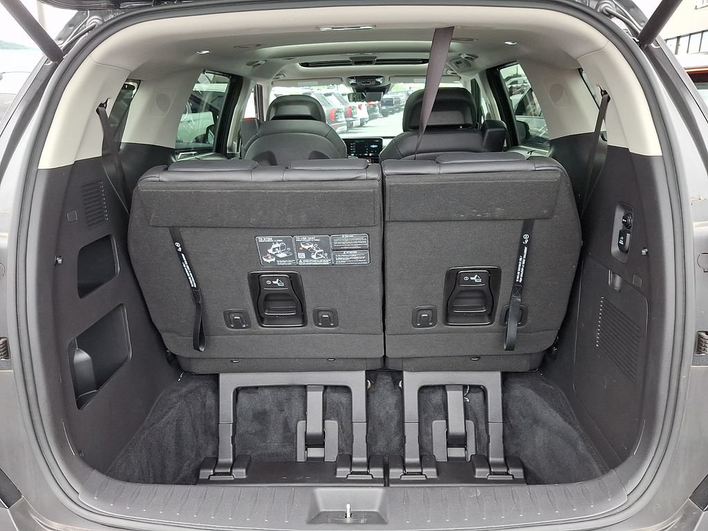 Certified 2025 Kia Carnival SX Prestige FWD image 31