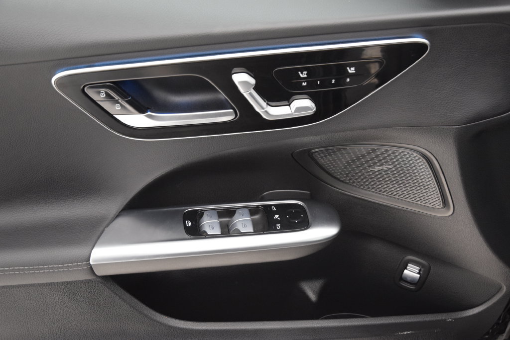 Certified 2024 Mercedes-Benz C 300 Sedan image 22