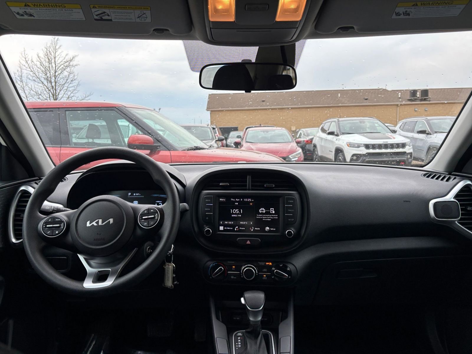 Used 2025 Kia Soul LX w/ LX Technology Package image 32