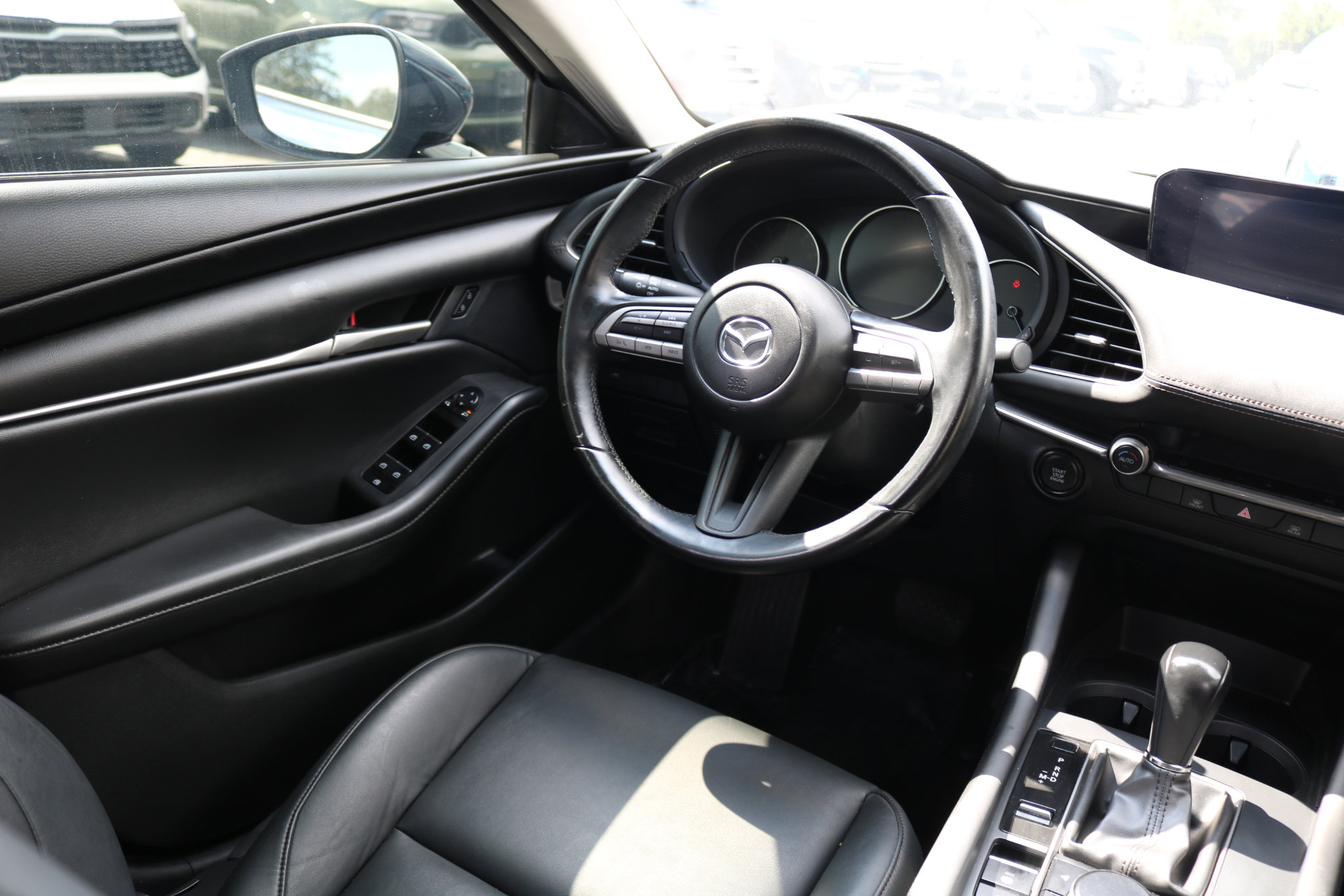 Used 2021 MAZDA MAZDA3 s image 32