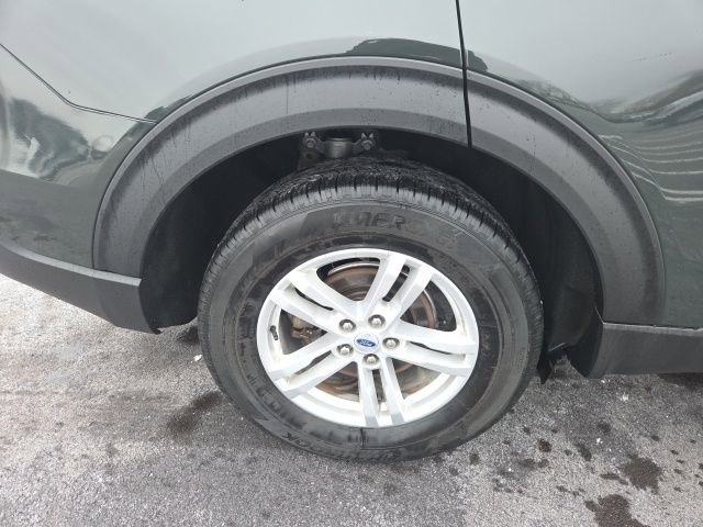 Used 2023 Ford Explorer XLT w/ Equipment Group 202A image 7