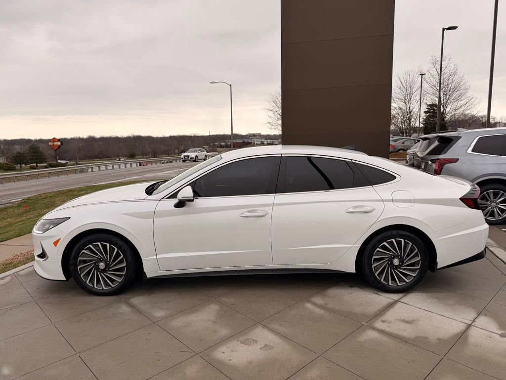 Used 2020 Hyundai Sonata SEL image 2