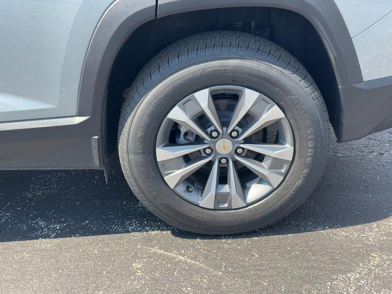 New 2026 Chevrolet Equinox LT w/ Safety and Technology Package FWD image 4