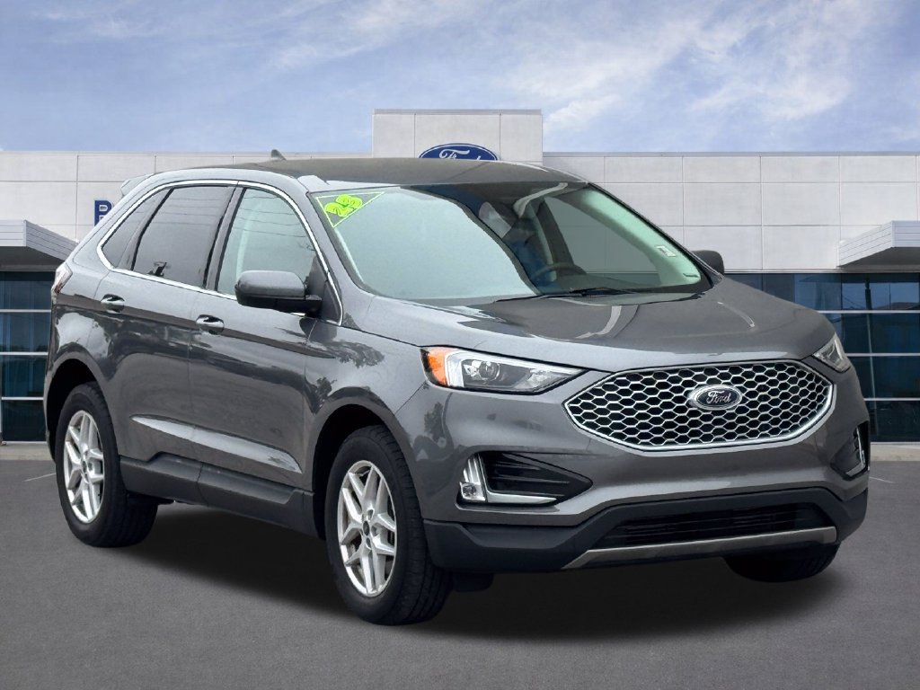 Used 2023 Ford Edge SEL w/ Convenience Package AWD/4WD image 2