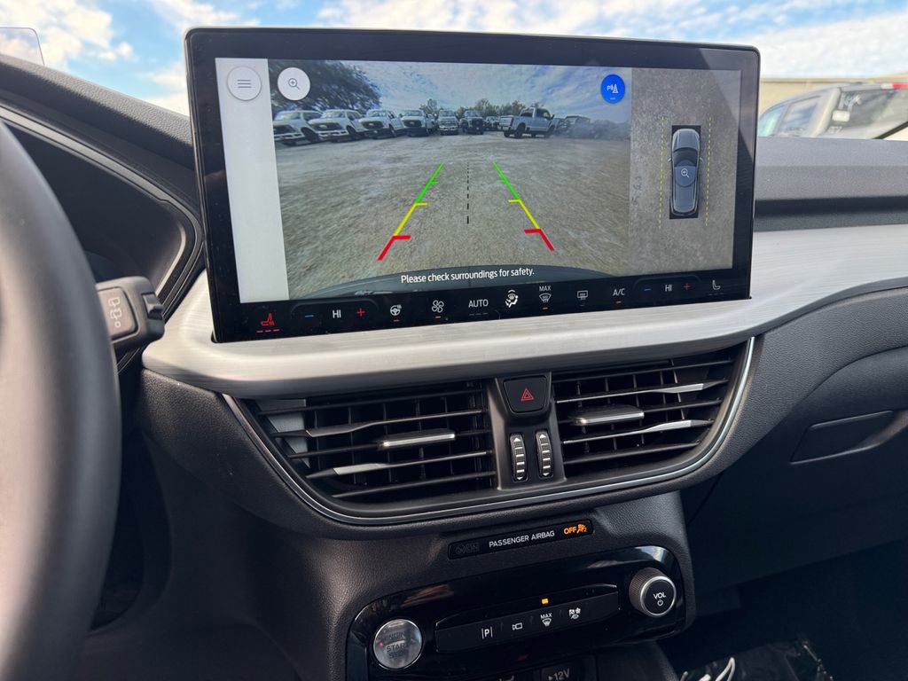 Certified 2024 Ford Escape Platinum w/ Premium Technology Package image 35