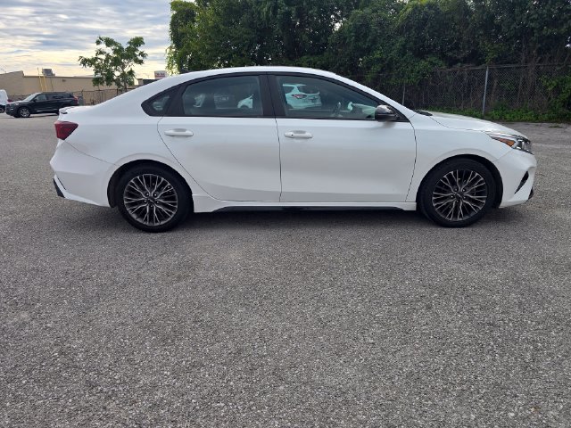 Used 2023 Kia Forte GT-Line w/ GT-Line Premium Package FWD image 3