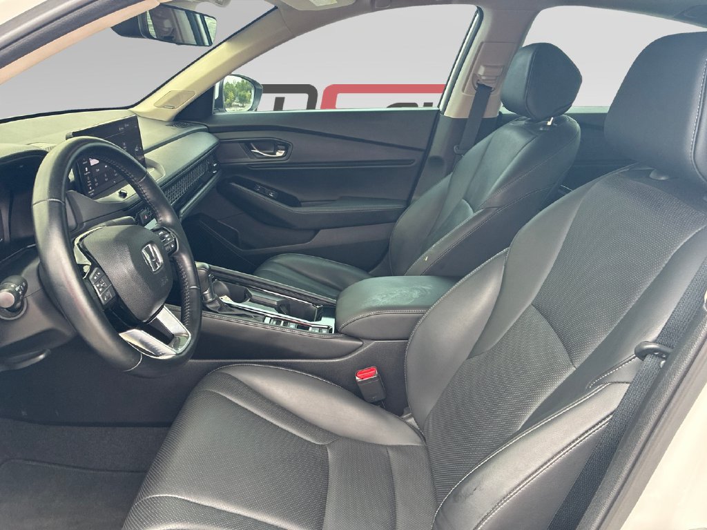 Used 2023 Honda Accord Touring image 11