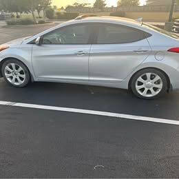 Used 2013 Hyundai Elantra Limited w/ Technology Pkg FWD image 9