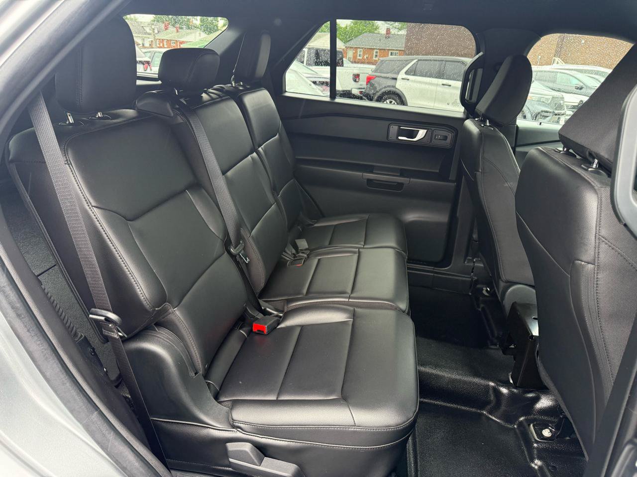 Used 2024 Ford Explorer 4WD Police Interceptor image 17