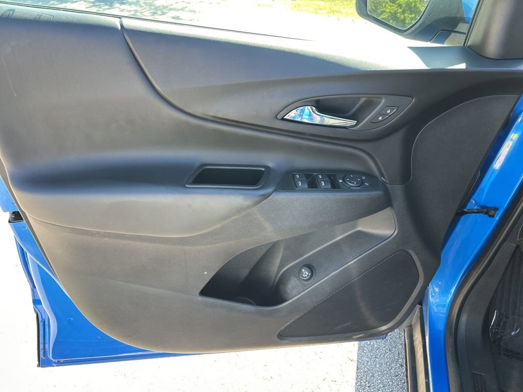 Used 2024 Chevrolet Equinox LT image 11