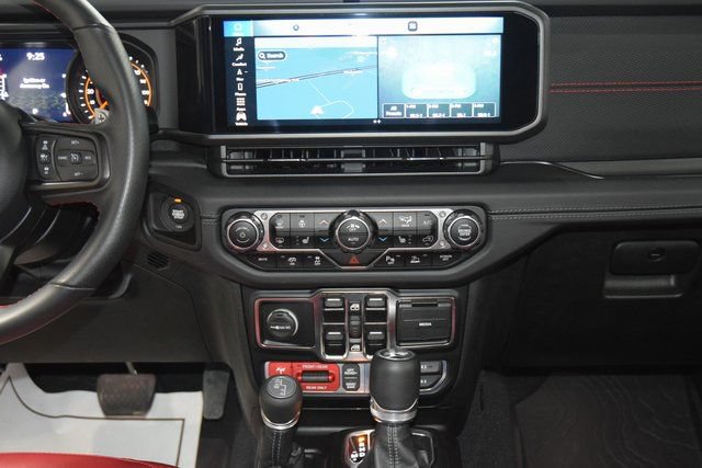 Used 2024 Jeep Wrangler Unlimited Rubicon 392 AWD/4WD image 33