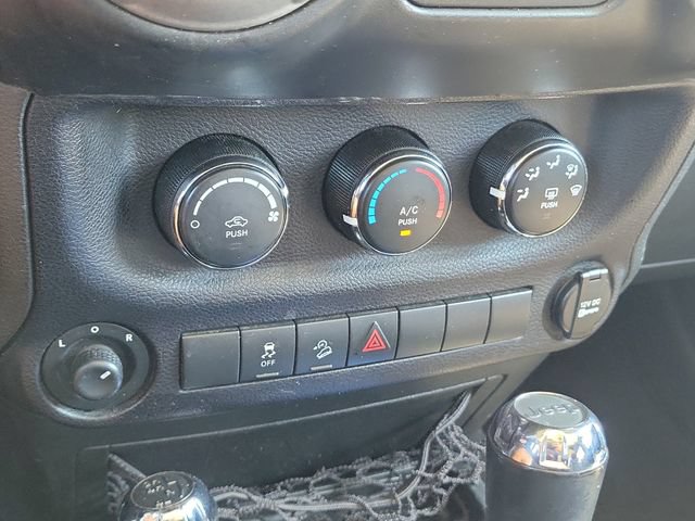 Used 2017 Jeep Wrangler Sport AWD/4WD image 30